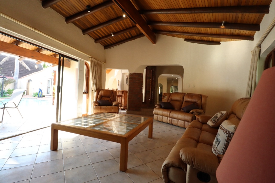 4 Bedroom Property for Sale in Summerstrand Eastern Cape